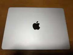 Apple MacBook Air M2 2022 本体