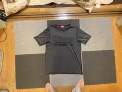 Diesel ブラック Tシャツ