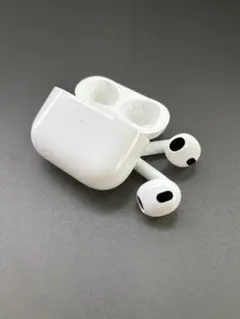 【正規品❗️】AirPods エアポッツ 第三世代 A2564 A2565 2025年最新】A2564の人気アイテム - メルカリ