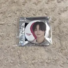 treasure ジフン Wonderland 缶バッジ