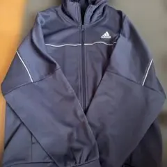 adidas パーカー