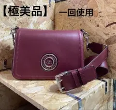 【極美品】【一回使用】Marc Jacobs ワインレッドカラーショルダーバッグ