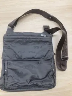 FILA グレー ショルダーバッグ