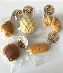 【レア⭐️】給食のパン スクイーズ 11種セット レア⭐️】給食のパン スクイーズ 11種セット - メルカリ