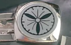 未使用家紋【丸に三つ銀杏/まるにみついちょう】銀杏紋代表格たるネクタイピン