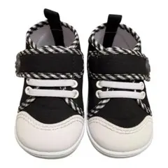 パンダ顔スニーカー風ベビーシューズ　男女兼用　13cm