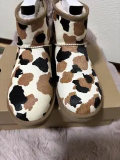 ⭐︎新品未使用⭐︎ UGG 24㎝　ムートンブーツ　クラシックブーツ