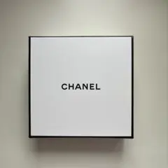 CHANEL 空箱　リボン付き