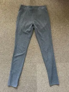 UNIQLO スキニーパンツ Sサイズ ウエストゴム　色グレー