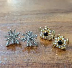 ゴールドカラー花形とシルバーカラー星形　ピアスセット