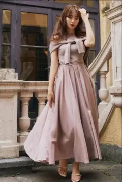 本日限定値下げ her lip to ワンピース　白　超美品 Her lip to（ワンピース ・ ホワイト/白色系）のフリマアイテム一覧