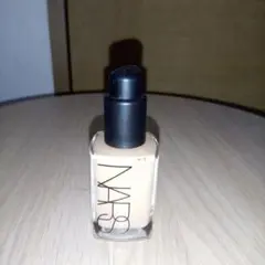 NARS シアーグローファンデーション 6047のサムネイル