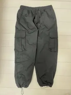 【新品】男女兼用　カーゴパンツ　ブラック　黒　ワイドパンツ　スウェット