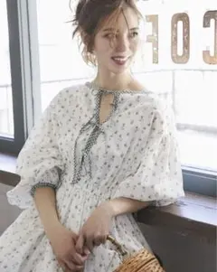新品 SEVENTEN ドットワンピース ホワイト M セブンテン 川人未帆 セブンテン ドットワンピース M 川人未帆 さん