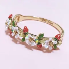 betsey johnson ストロベリーバングル　苺　ブレスレット