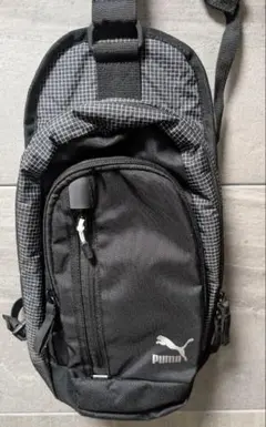 プーマ ショルダーバッグ（未使用品）