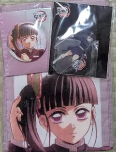 鬼滅の刃　劇場版　映画　アクリルスタンド　飾れる缶バッジ　マフラータオル　カナヲ