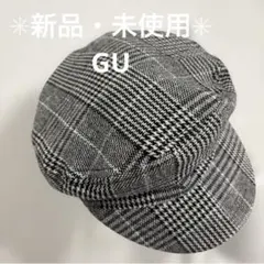 『新品・未使用』✨GU✨キャスケット　帽子　千鳥柄　白黒　55〜57 調整機能付