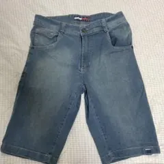 TOMMY HILFIGER（トミーヒルフィガー）のデニム ハーフパンツ