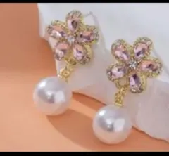桜の花ピアス 揺れるパールピアス ブライダルアクセサリー 花ピアス 結婚式