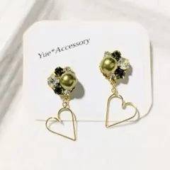 S-125　ハンドメイド☆ビジューピアス／イヤリング