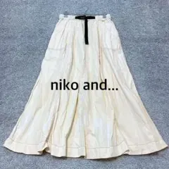 【niko and...】ベルトフレアスカート アイボリー ロング ヴィンテージのサムネイル