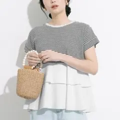 異素材切り替え2段フリルTシャツ coca ボーダーのサムネイル
