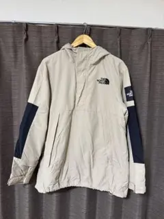 THE NORTH FACE マウンテンパーカー ベージュ