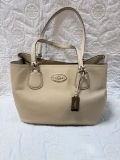 COACHベージュ レザートートバッグ