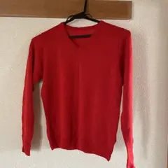 赤色 ニット