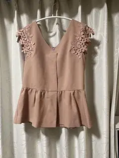 プロポーションボディドレッシング　ペプラムブラウス