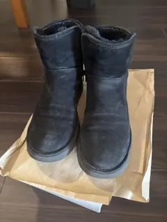 ブラックムートンブーツ ファスナー付き　アグ　UGG 23