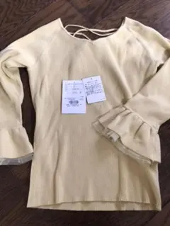 ウィルセレクション  ハートネックフレアスリーブ　カットソー