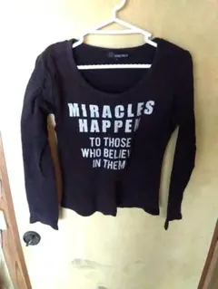 黒 長袖 Tシャツ 文字入り　Lサイズ