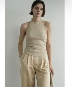 CLANE HALTER NECK CUP IN TOPSのサムネイル