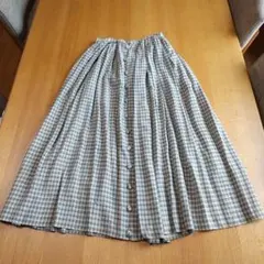 ✨ BIGI ✨チェックスカートモノトーン クルミボタンがかわいいのサムネイル