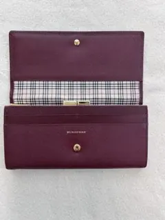 BURBERRY 長財布 ワインレッド　がま口　中古のサムネイル