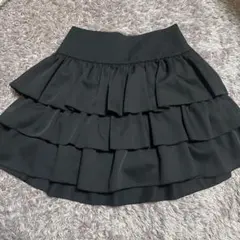 ingni イング　フリル付き黒ミニスカート