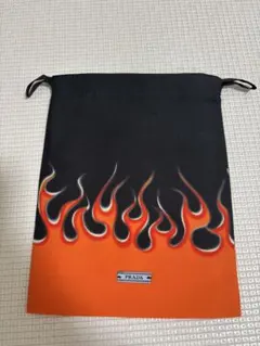 2026年最新】プラダ 巾着 ノベルティの人気アイテム - メルカリ