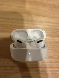 Apple AirPods Pro 本体 充電ケース付き