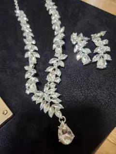 ウェディング ネックレス&ピアスセット シルバー