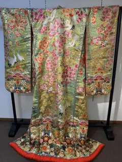 色打掛 鶴に御所車 四季草花 - メルカリ