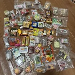 4 ガチャガチャ　まとめ売り　食べ物系　69点