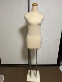 ReBody S レディース トルソー マネキン ボディ 卓上 木製ベース ReBody S レディース トルソー マネキン ボディ 卓上 木製ベース