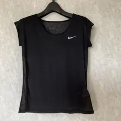 ナイキのスポーツウエア　ホットヨガ　透け感あります