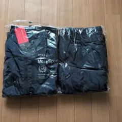 DESCENTE　ジャージ上下セット(プレゼント包装あり)のサムネイル
