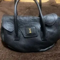 iacucci 黒 レザー ハンドバッグ