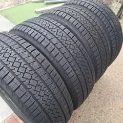 PIRELLI★215/60R17★2本送料込み★のサムネイル