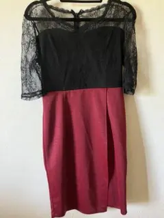レース袖付きワインレッドバイカラードレス