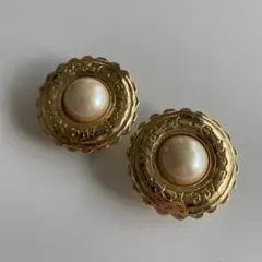 ジバンシィ　ヴィンテージイヤリング①